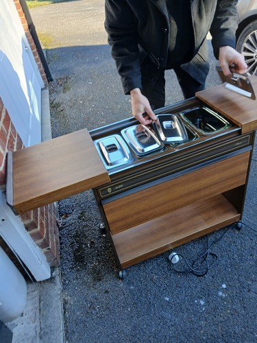 Electric hostess trolley that - electric,